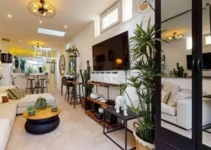 Bandol Magnifique Appartement En Rdc Cour Sans Vis A Vis 5Mn Plage
