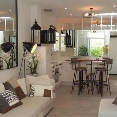 Bandol Magnifique Appartement En Rdc Cour Sans Vis A Vis 5Mn Plage Exterior foto