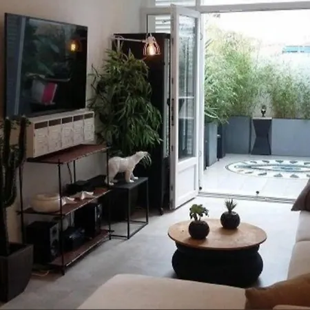Bandol Magnifique Appartement En Rdc Cour Sans Vis A Vis 5Mn Plage Exterior foto