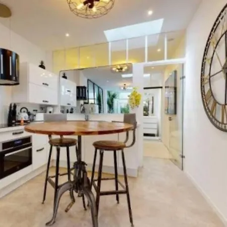 Bandol Magnifique Appartement En Rdc Cour Sans Vis A Vis 5Mn Plage Exterior foto