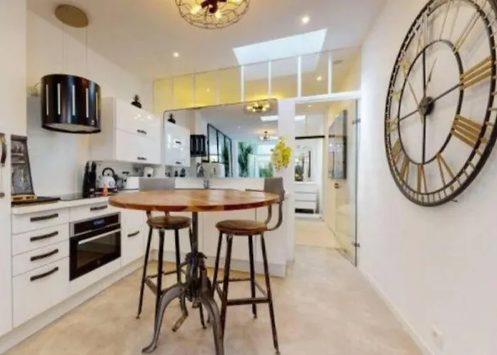 Bandol Magnifique Appartement En Rdc Cour Sans Vis A Vis 5Mn Plage